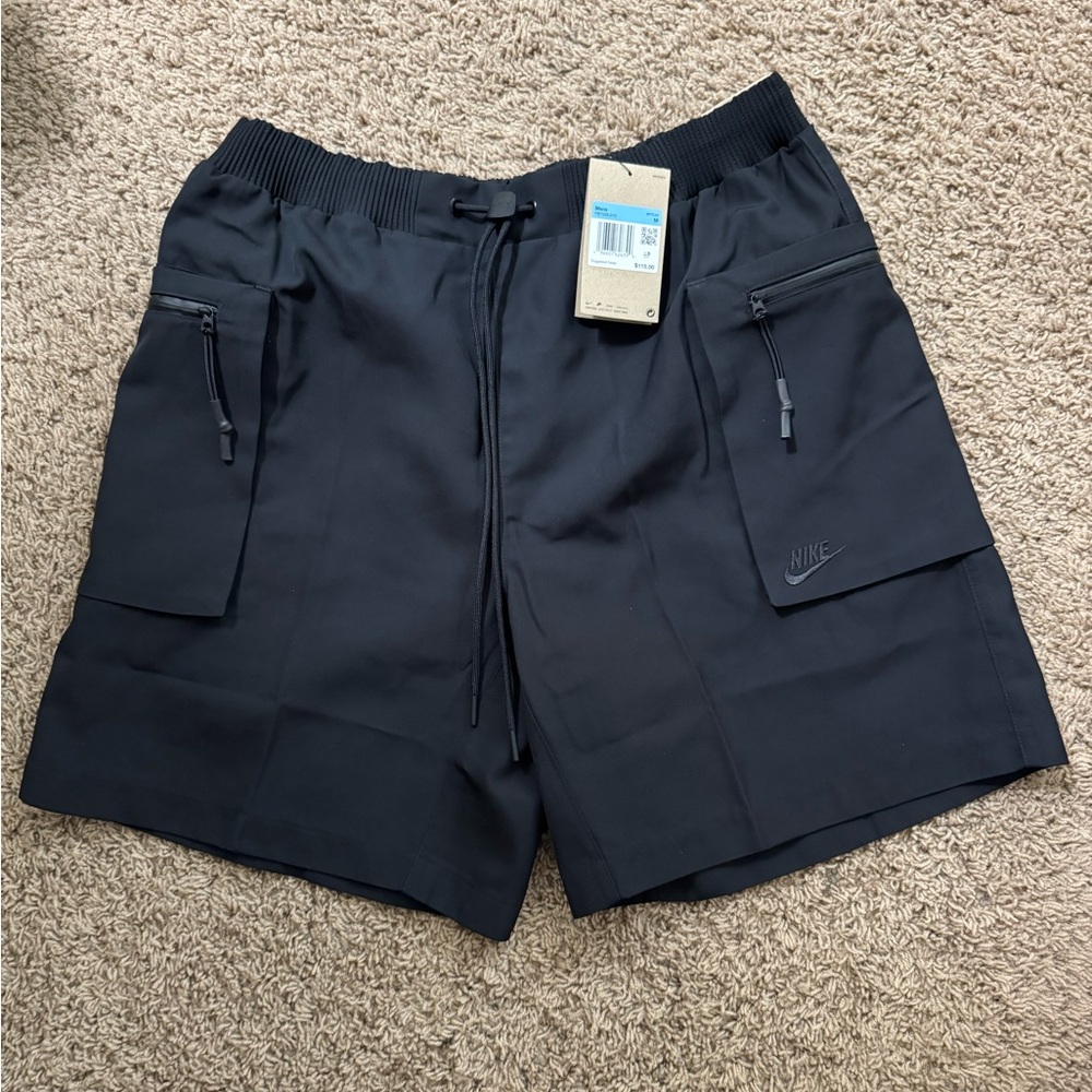 Nike Sportswear Tech Pack Woven Shorts Men’s Size Medium NWT